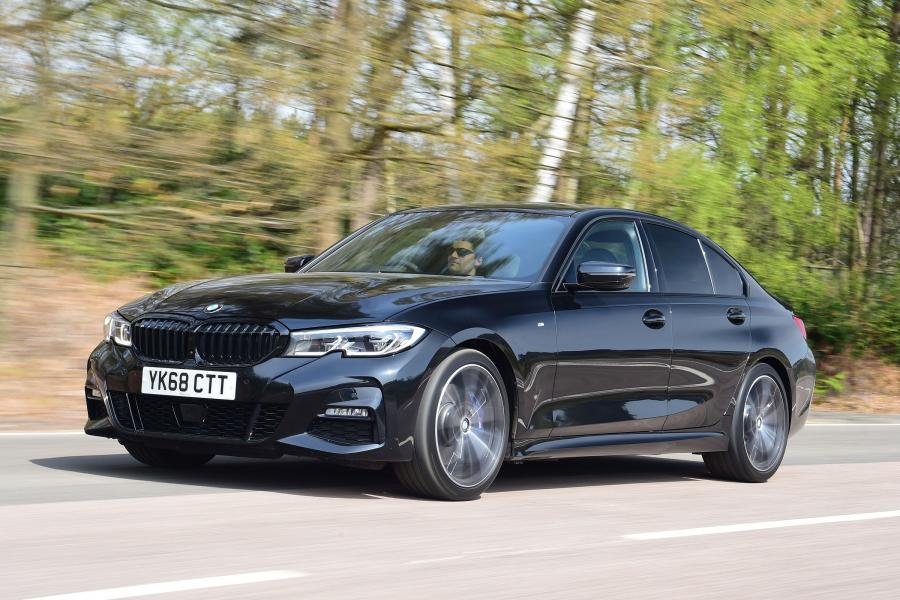  BMW 330i M Sport (G20) 2019 года  (UK) (фото 1 из 15)